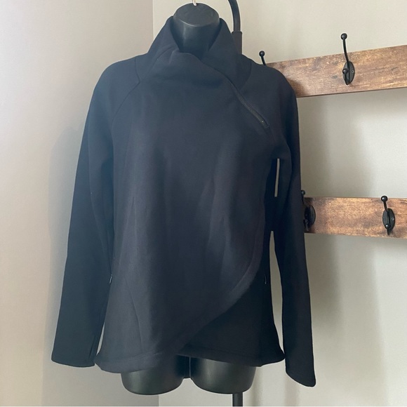 Athleta COZY KARMA fleece asymmetrical PULLOVER with zippered pocket size XS - Picture 8 of 8